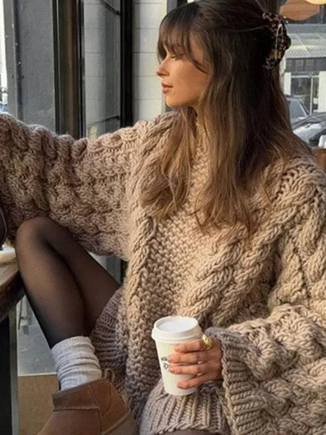 Iris | Women's Oversized Chunky Cable-Knit Jumper - Khaki — detail
